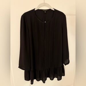 Banana Republic Black Blouse with Pleated Front Size M